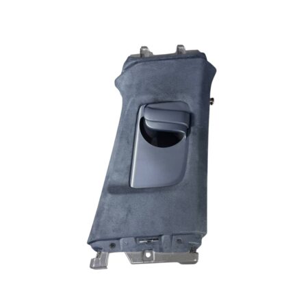 Декоративная верхняя накладка центральной стойки (R) ZEEKR X